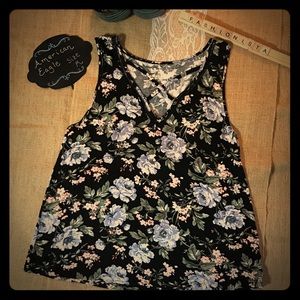 💕 American Eagle Floral Tank Top - EUC - Medium